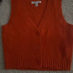 Sweater vest small